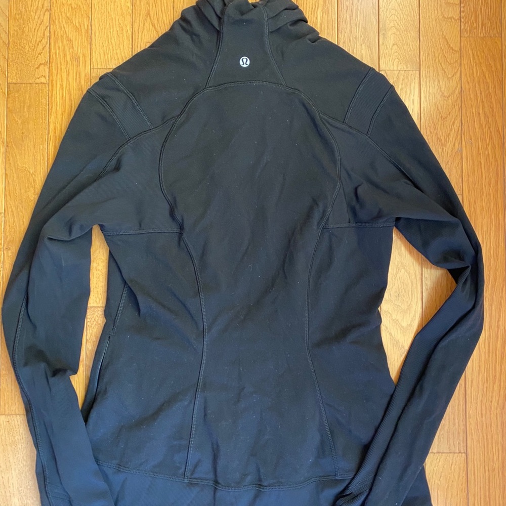 lululemon jacket